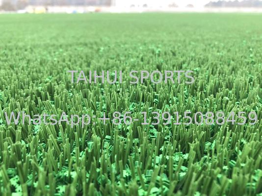 انعطاف پذیری بالا انعطاف پذیری بالا پر کردن لاستیک سبز TPE برای چمن مصنوعی