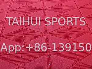 8 سال خدمت برای زمین های ورزشی