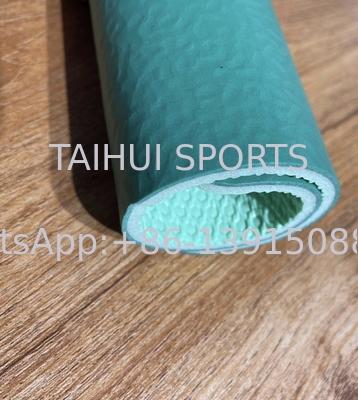 3.5mm-9.0mm ضخامت کف ورزشی برای زمین های تنیس / بسکتبال / بدمینتون / والیبال پد